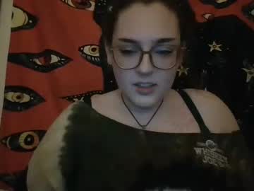 girl Live Sex Cams with queensquirtfreak