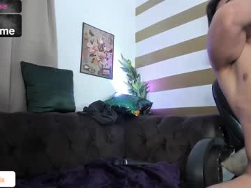 couple Live Sex Cams with giaxcris