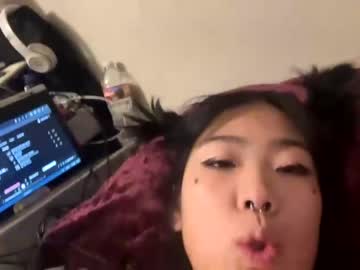 couple Live Sex Cams with luvkittyasian