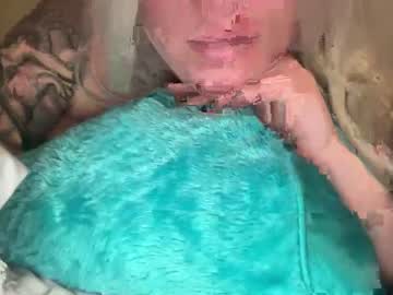 girl Live Sex Cams with desertblondie