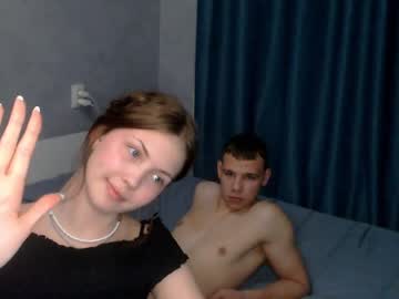 couple Live Sex Cams with luckysex_