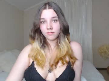 girl Live Sex Cams with kitty1_kitty
