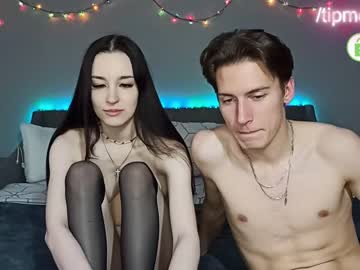 couple Live Sex Cams with pretty_pawss