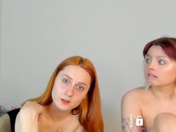 couple Live Sex Cams with evelyn_hey