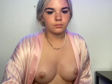 girl Live Sex Cams with honeymelon336