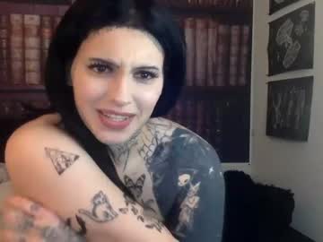 girl Live Sex Cams with goth_thot