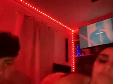 couple Live Sex Cams with icyyyy_jj