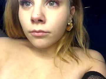 girl Live Sex Cams with tinytightpuddles69