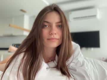girl Live Sex Cams with kattyyy_catt
