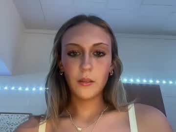 girl Live Sex Cams with alygator24