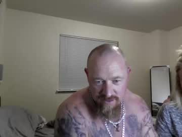 couple Live Sex Cams with kinkykiki_88