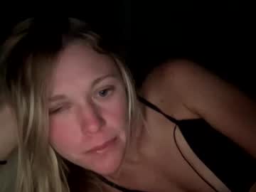 girl Live Sex Cams with beachbabi