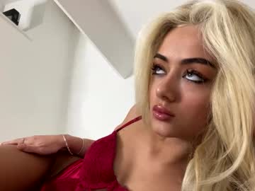 girl Live Sex Cams with heyitssavxo