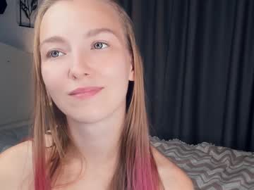 girl Live Sex Cams with fluttery_talk