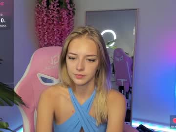 girl Live Sex Cams with lolasmallbunny