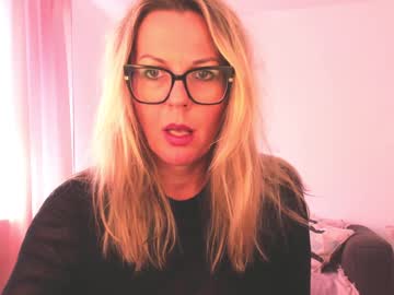 girl Live Sex Cams with esmimilf