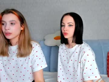 couple Live Sex Cams with misseliss
