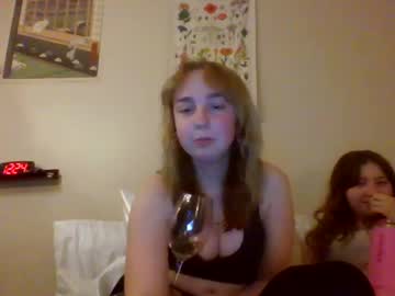 couple Live Sex Cams with carpetmunchers