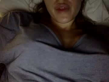 girl Live Sex Cams with yourgoddesssandra