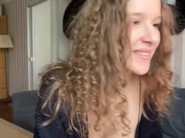 girl Live Sex Cams with solarshine_